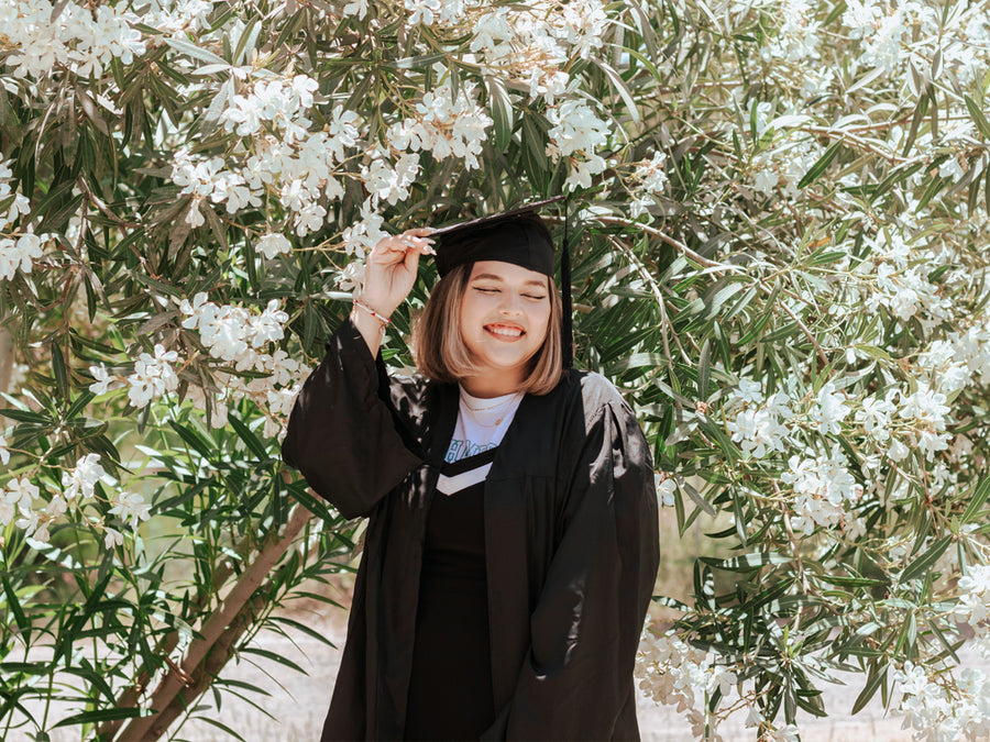 What Flower Symbolizes Graduation: Blooming Success for Every Graduate