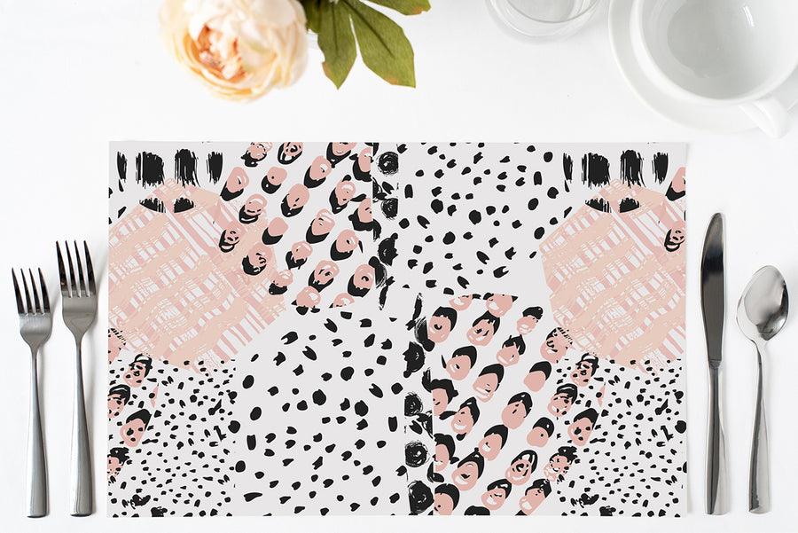 Leopard pink & black paper placemats, perfect for modern table settings, bridal showers, and stylish animal dining decor.