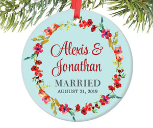 Married Couple Christmas Ornament, Personalized | 324
